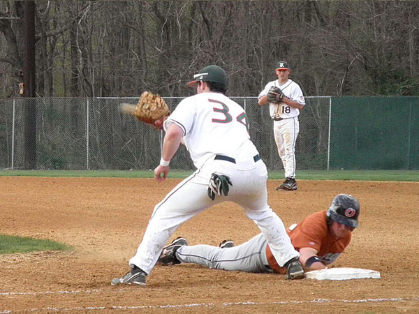 Rockland Wins Series Opener Against Orange