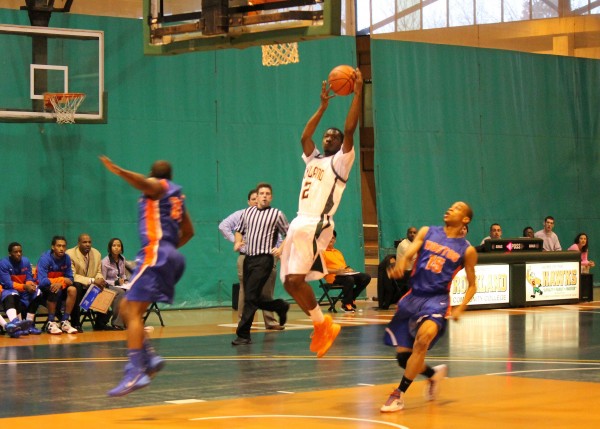 Hawks Suffer Back to Back Basketball Defeats