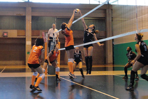 Rockland Beats Suffolk in Straight Sets